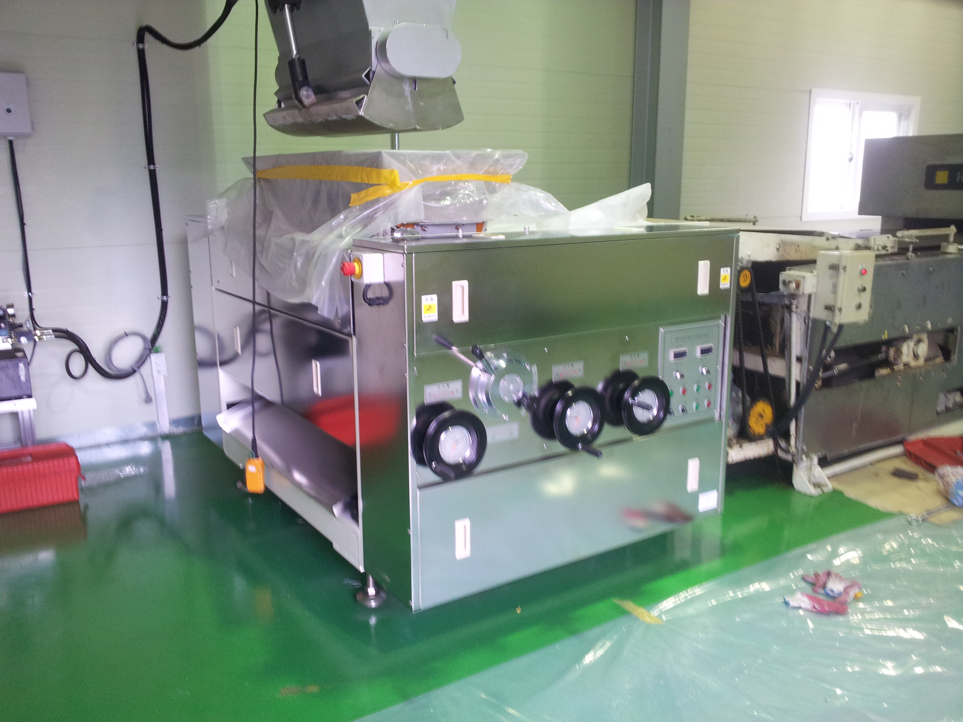 ROTARY MOULDING M/C